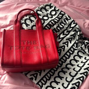 Marc Jacobs The Small Leather Tote Bag